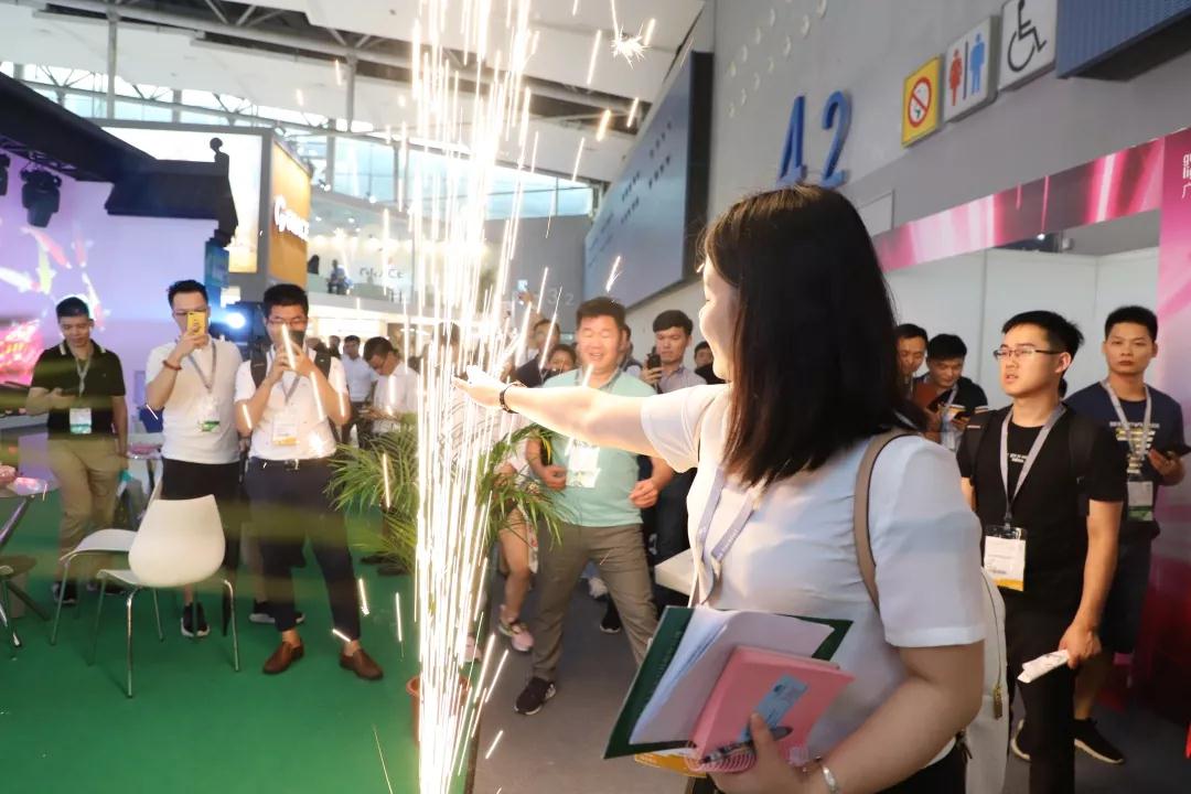 廣州市夜太陽舞臺燈光音響設(shè)備有限公司